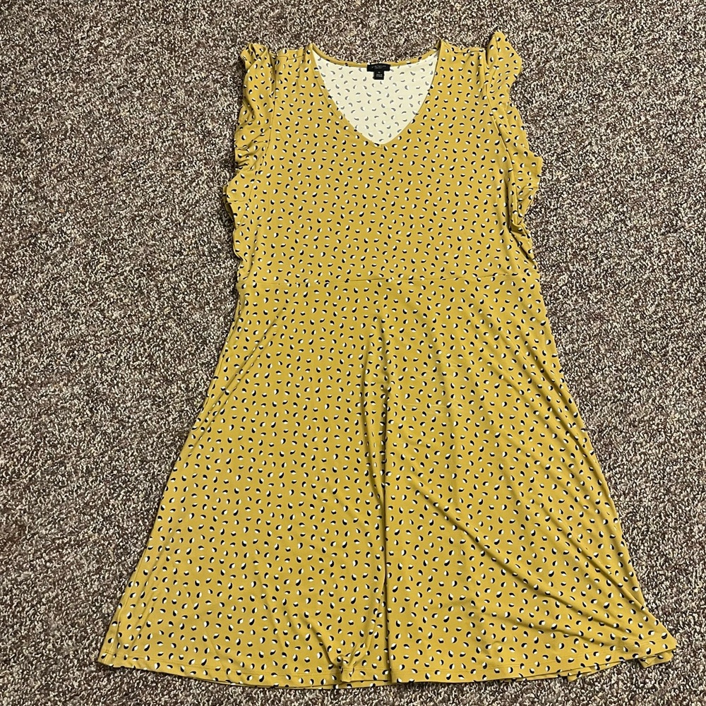 Ann Taylor Yellow Flutter Sleeve Sundress